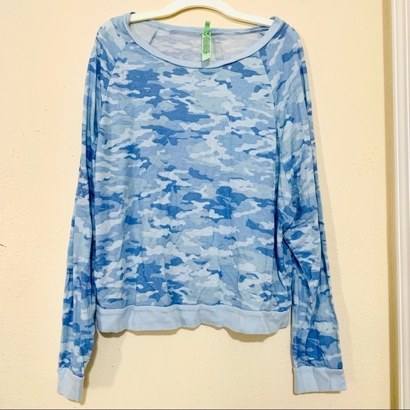 HONEYDEW Camo blue slouchy oversized lightweight sweatshirt women’s size M - Picture 1 of 7